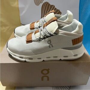 On Running Women's Shoes - White and Brown